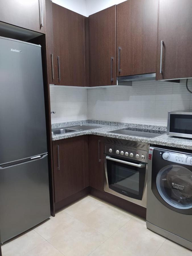Casa Aurea-Apartamento Zona Antigua,Parking Y Wifi By Delabra Apartments โอเบียโด ภายนอก รูปภาพ