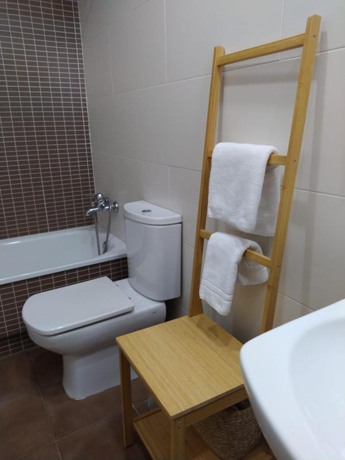Casa Aurea-Apartamento Zona Antigua,Parking Y Wifi By Delabra Apartments โอเบียโด ภายนอก รูปภาพ