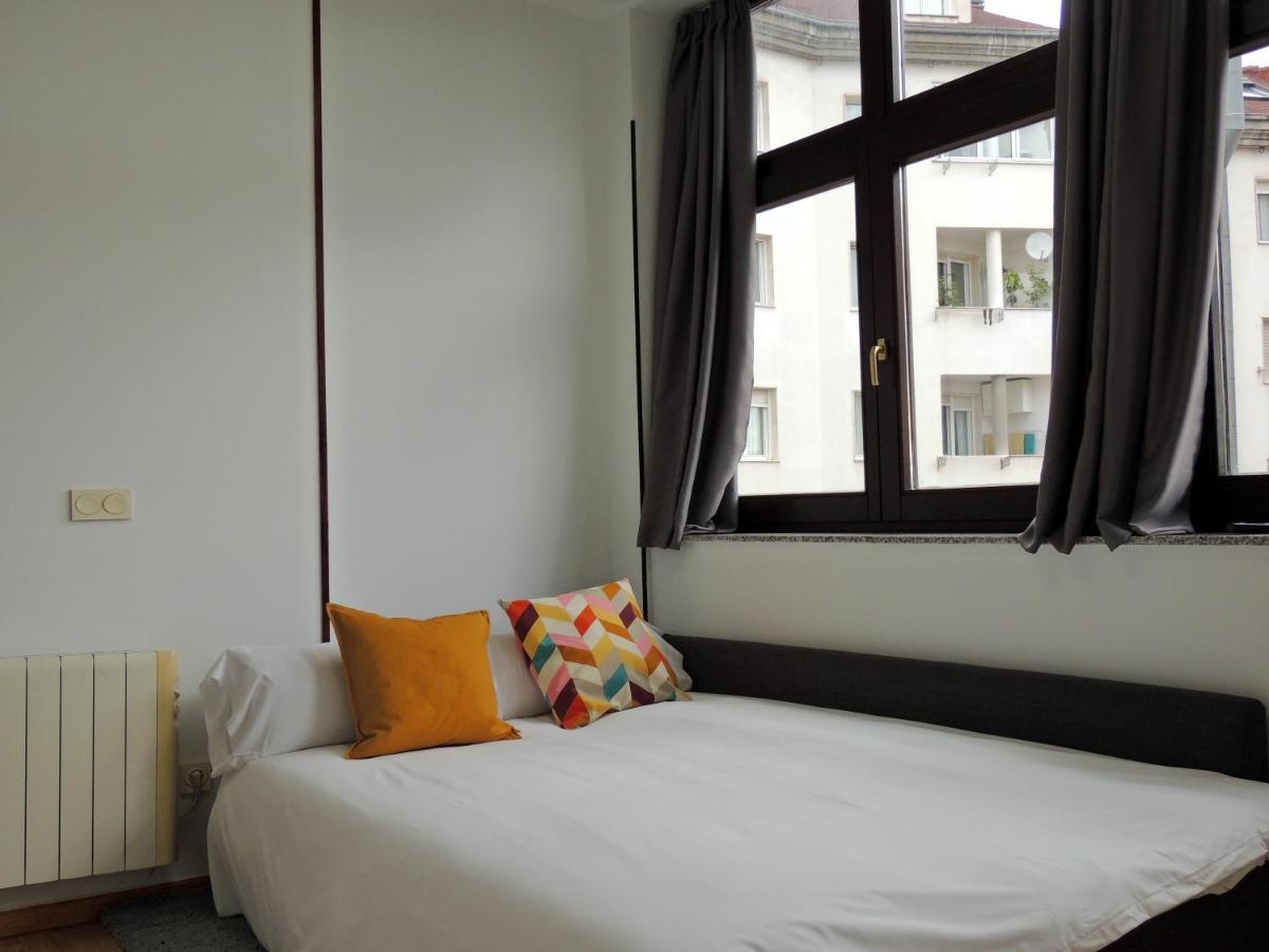 Casa Aurea-Apartamento Zona Antigua,Parking Y Wifi By Delabra Apartments โอเบียโด ภายนอก รูปภาพ