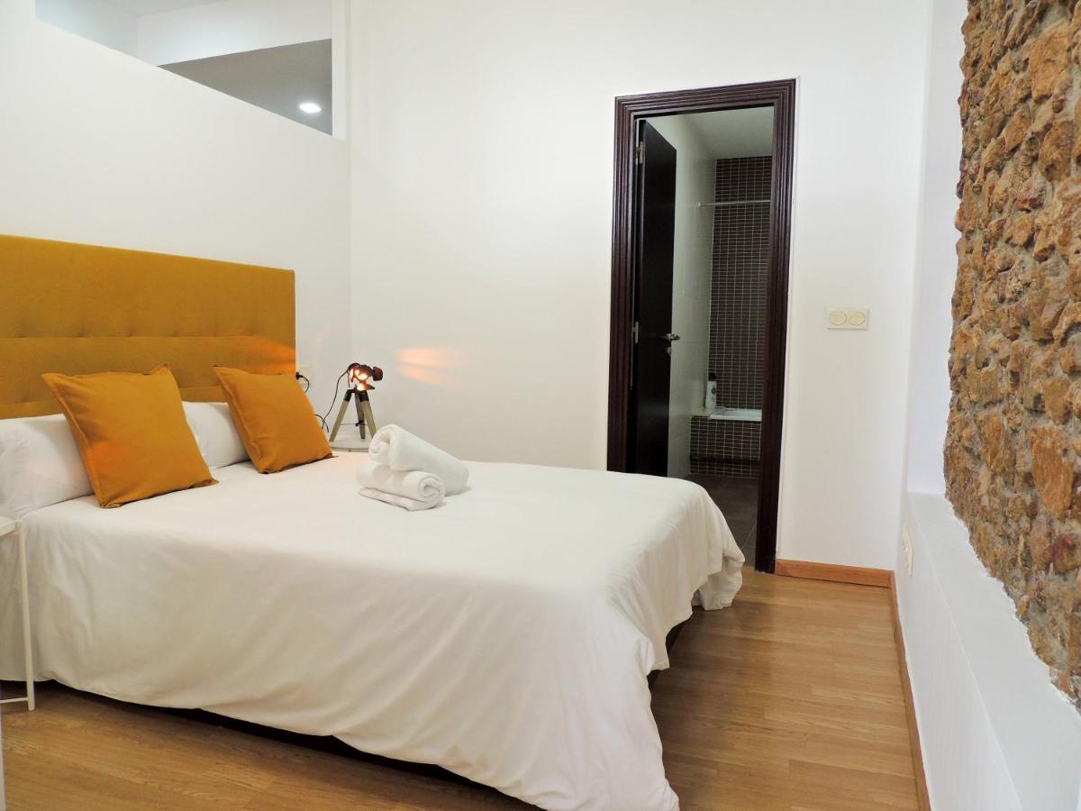 Casa Aurea-Apartamento Zona Antigua,Parking Y Wifi By Delabra Apartments โอเบียโด ภายนอก รูปภาพ