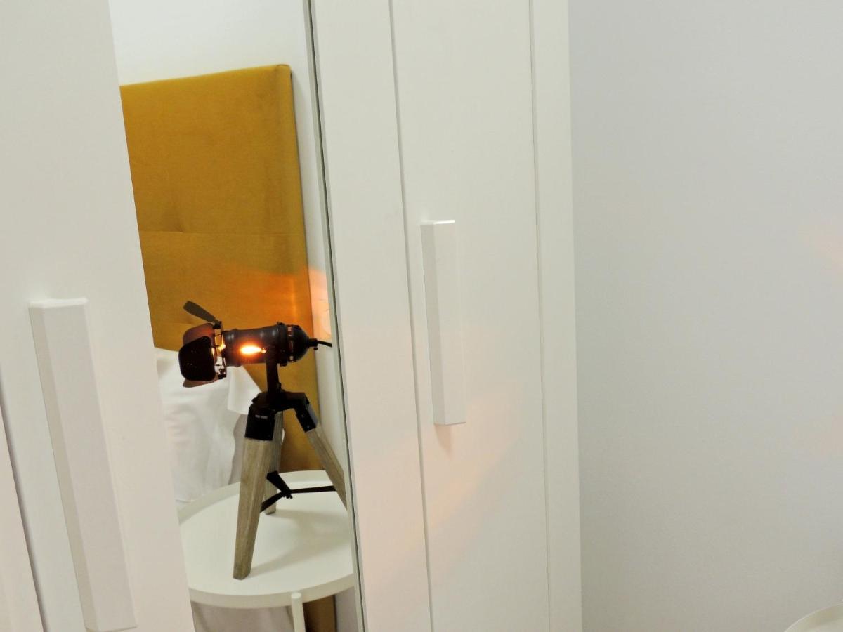 Casa Aurea-Apartamento Zona Antigua,Parking Y Wifi By Delabra Apartments โอเบียโด ภายนอก รูปภาพ