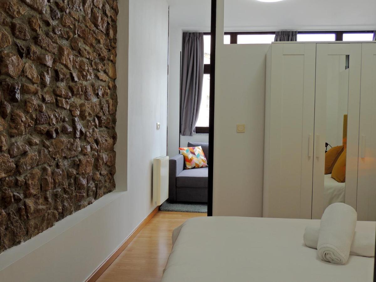 Casa Aurea-Apartamento Zona Antigua,Parking Y Wifi By Delabra Apartments โอเบียโด ภายนอก รูปภาพ